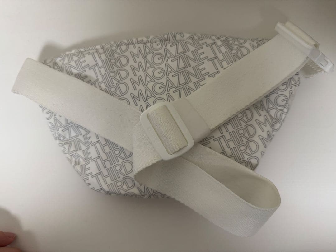 chii 　　EVERYDAY BELTBAGサードマガジン