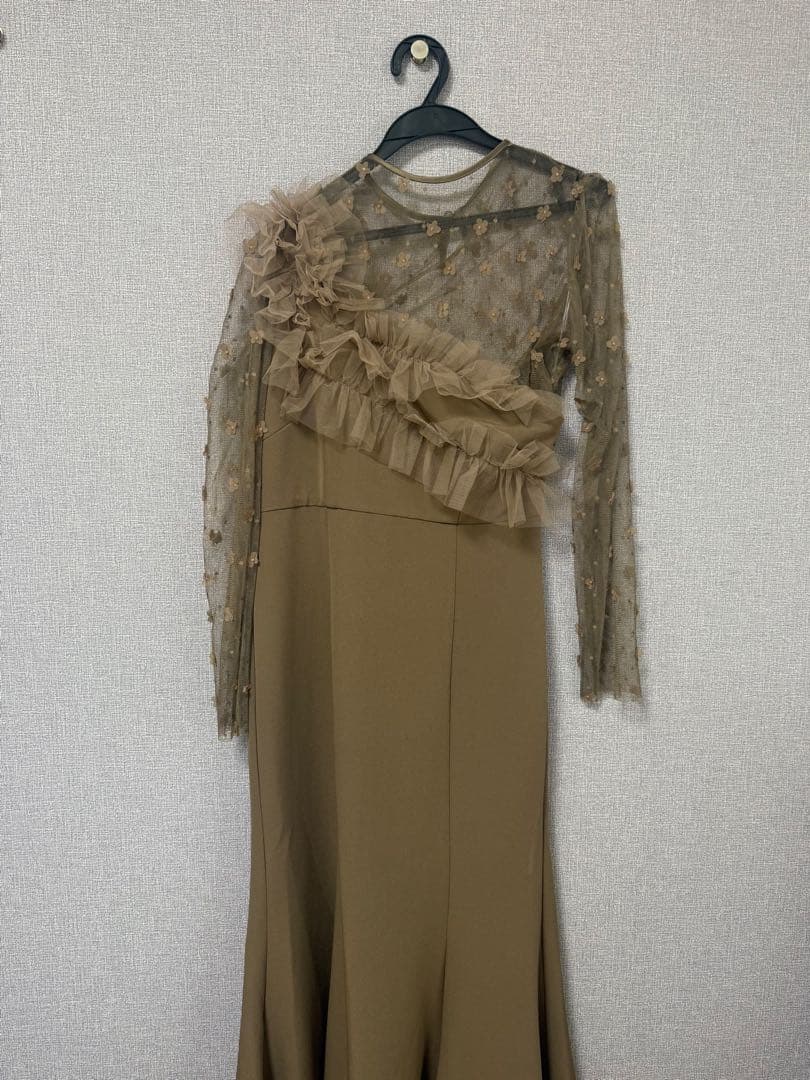 Rikoブラウン フリル付きマーメイドドレス