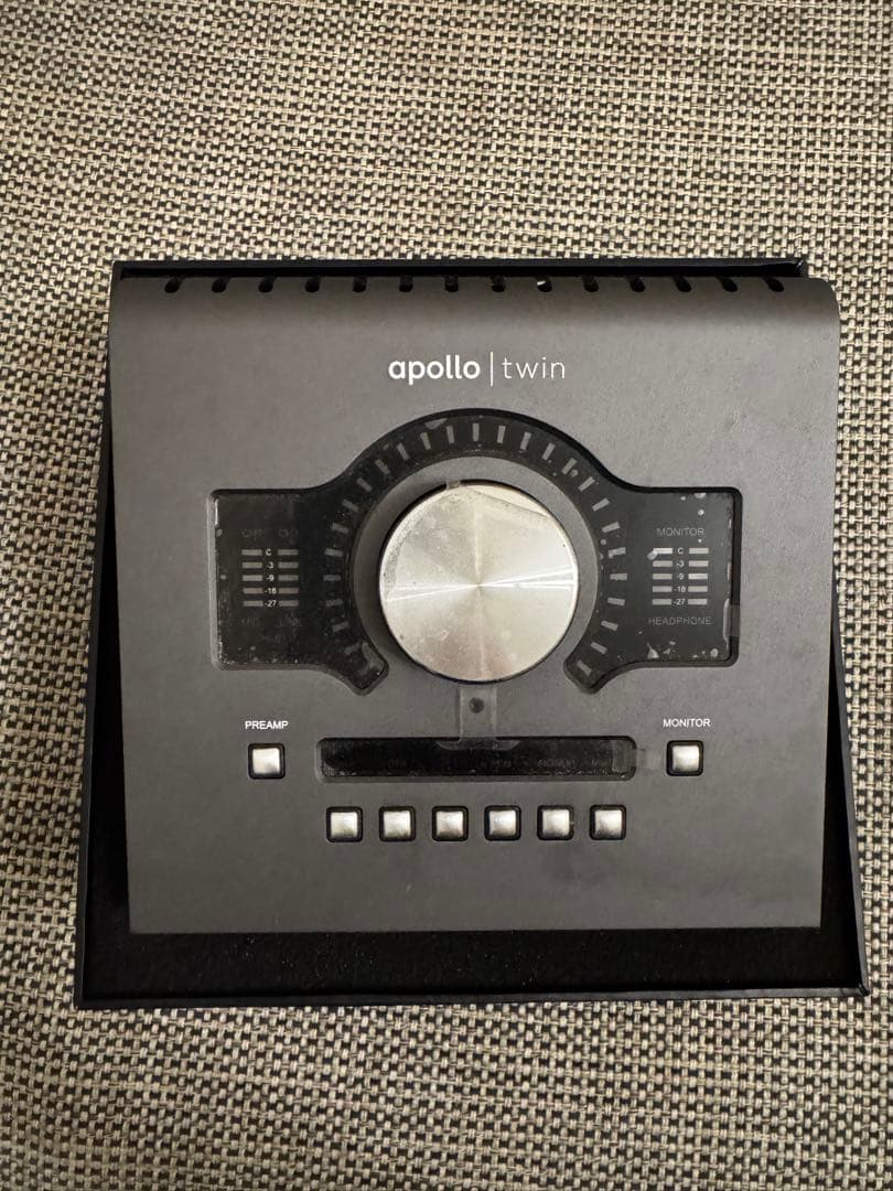 Universal Audio Apollo Twin 本体