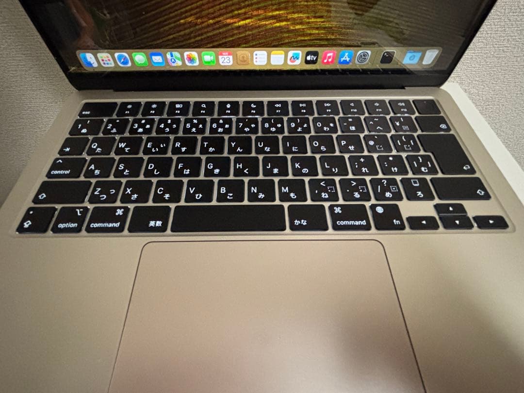 MacBook Air M2 13inch 8GB/512GBバッテリー100%