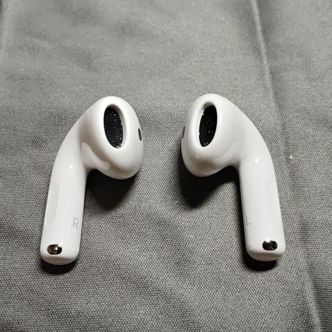 11/30購入 美品 Apple AirPods 4 (ANC) 本体 おまけ付