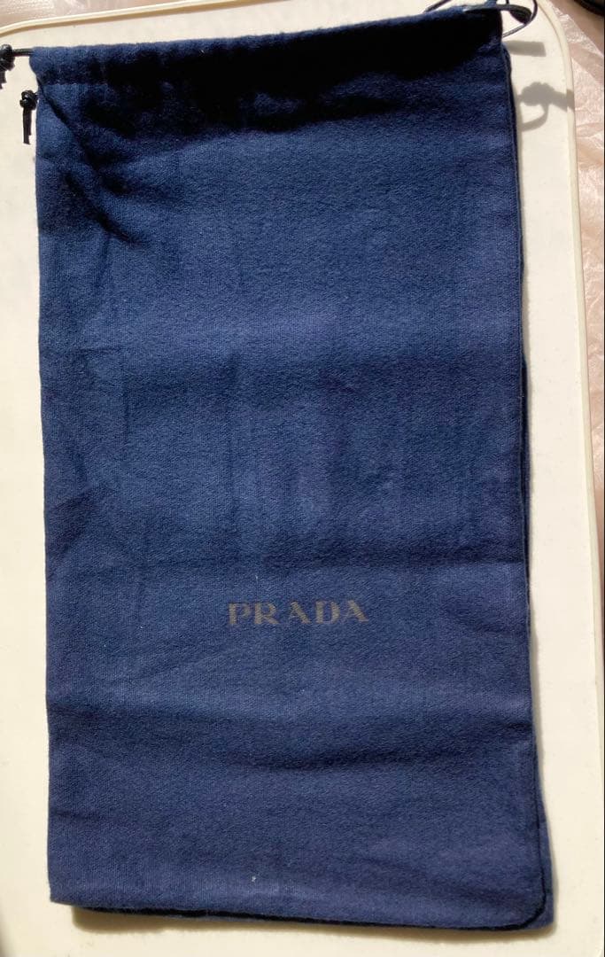 プラダ　クロコシューズ