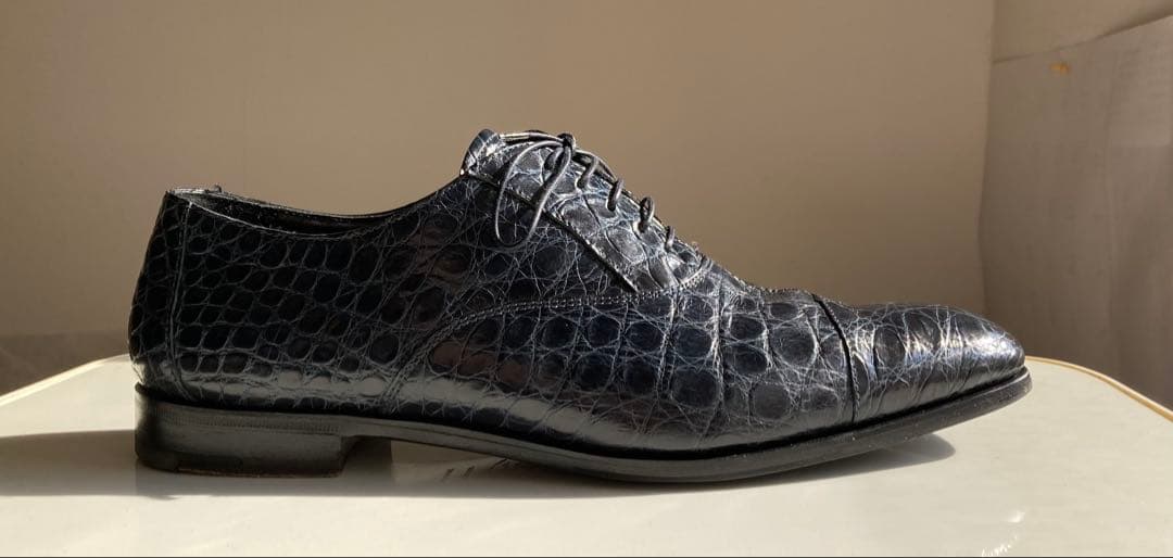 プラダ　クロコシューズ