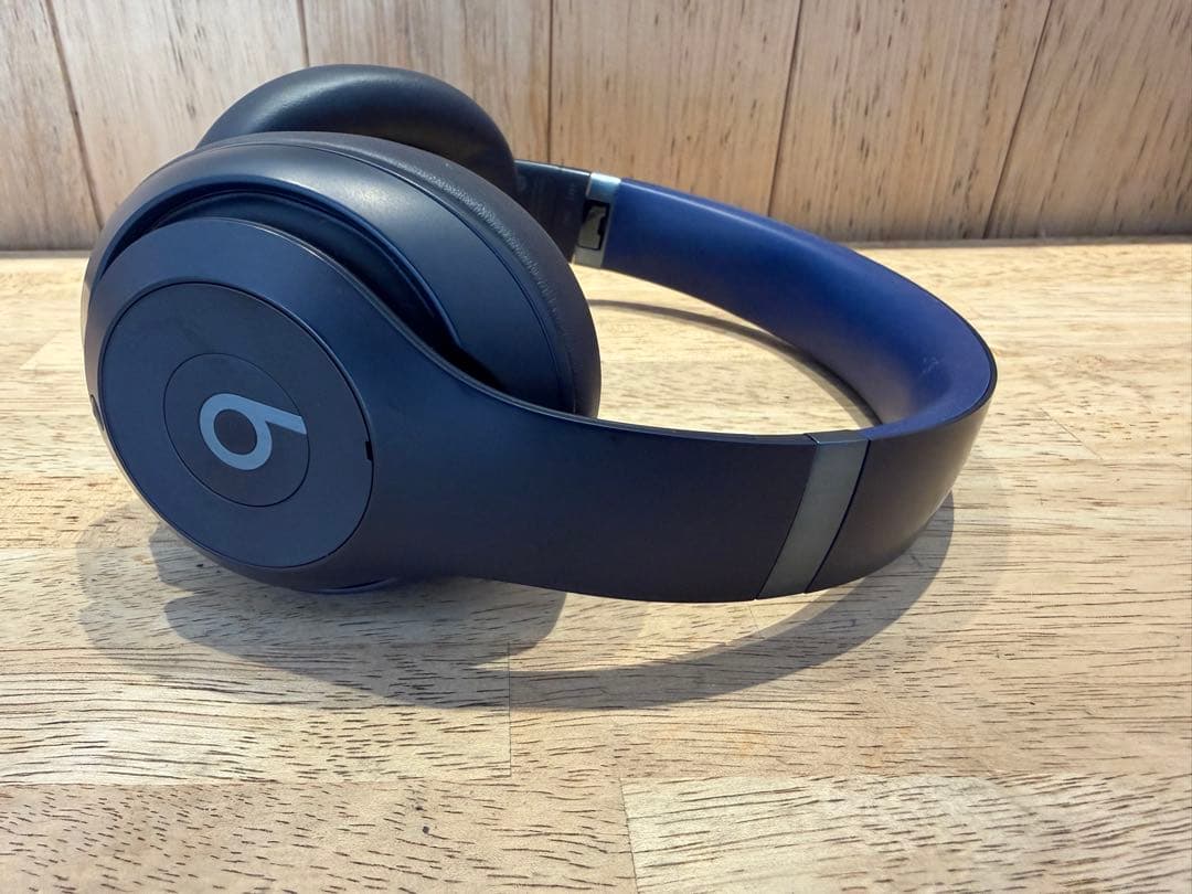 美品 Beats Studio Pro ネイビー　ワイヤレスヘッドホン