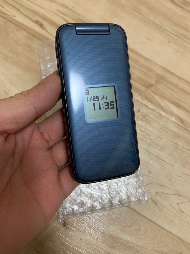 Docomo らくらくホン F-01M（ネイビー）