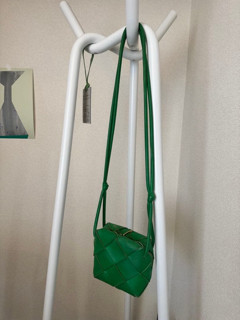 【luce】Bottega Veneta ミニ カセット カメラバッグ