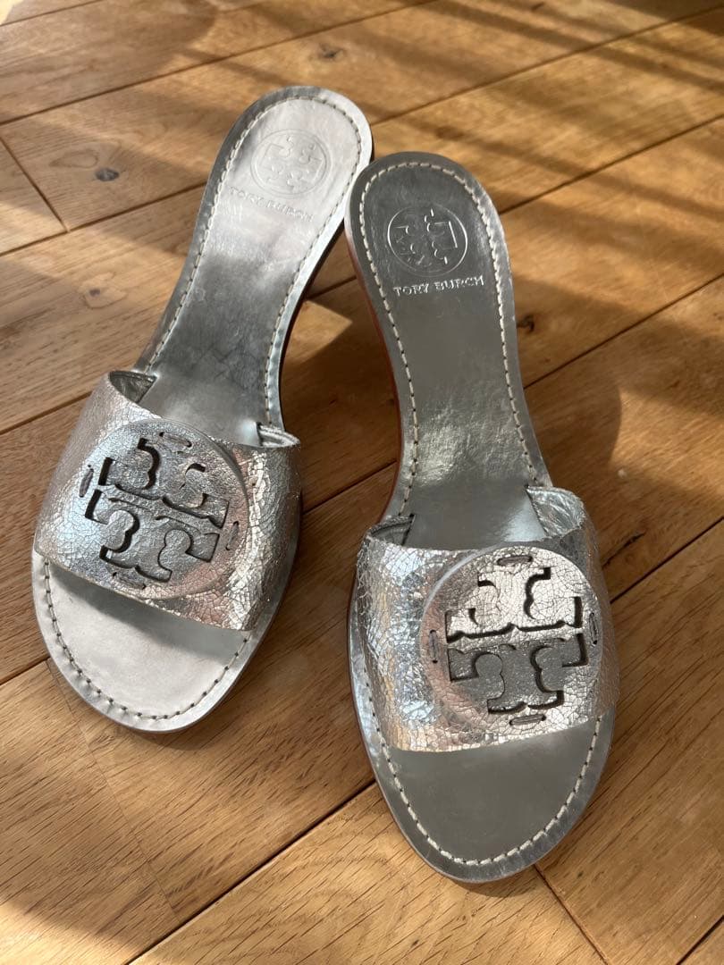 TORYBURCH トリーバーチ　シルバー レザー フミュール