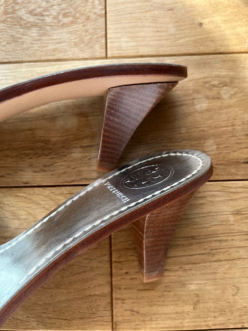 TORYBURCH トリーバーチ　シルバー レザー フミュール