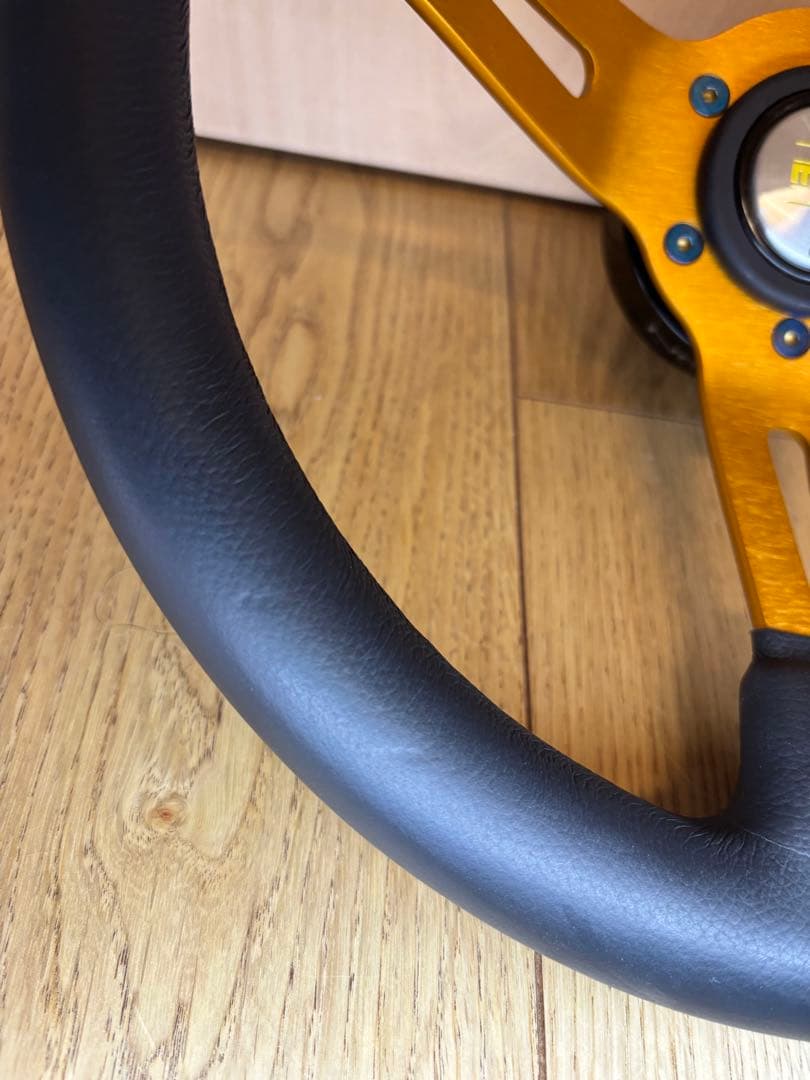 momo ステアリング NRGクイックリリース　ステアリングSWカーボンプレート