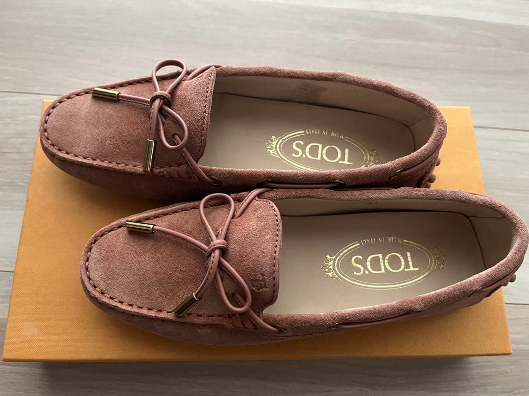 TOD'S スエード ローファー ドライビングシューズ　34 新品