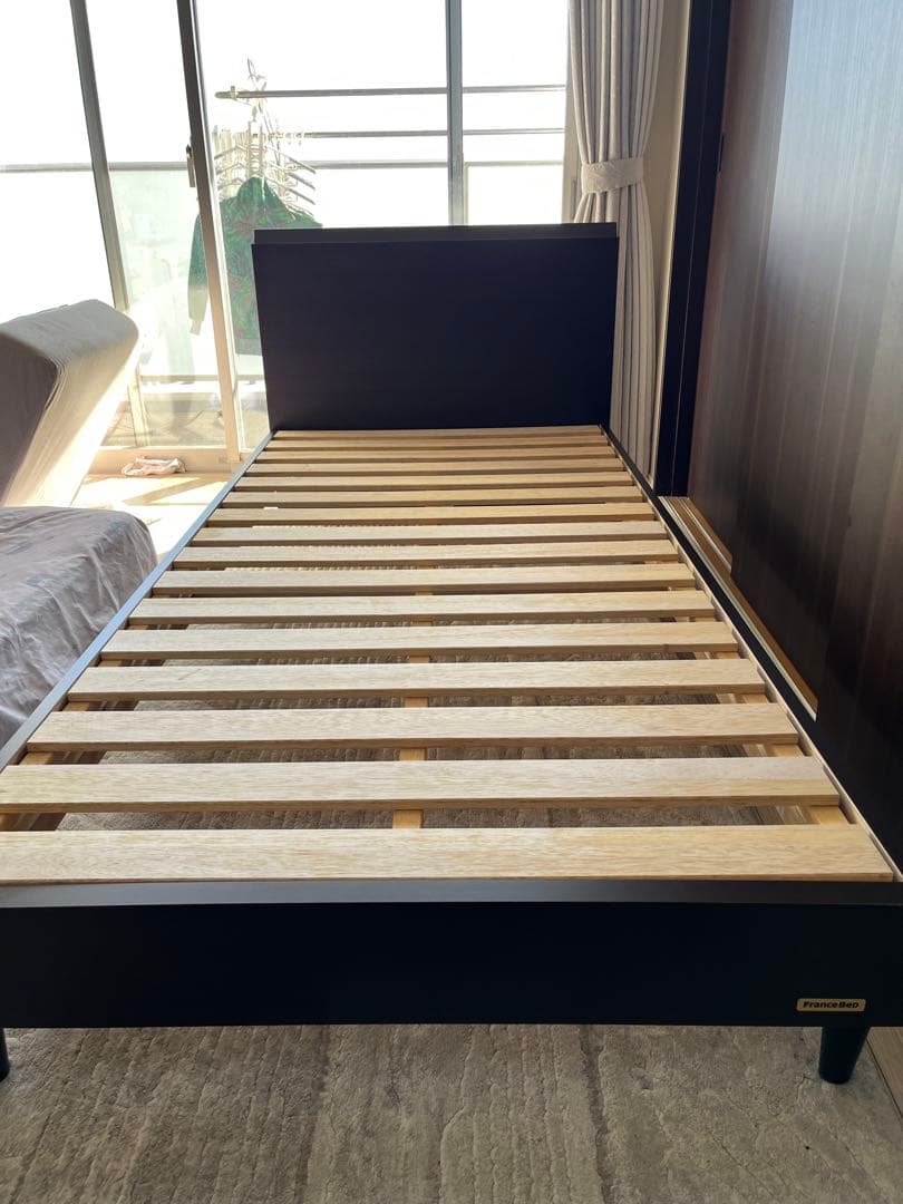 江戸川区引き取り希望　フランスベットダークブラウン シングルベッドフレーム