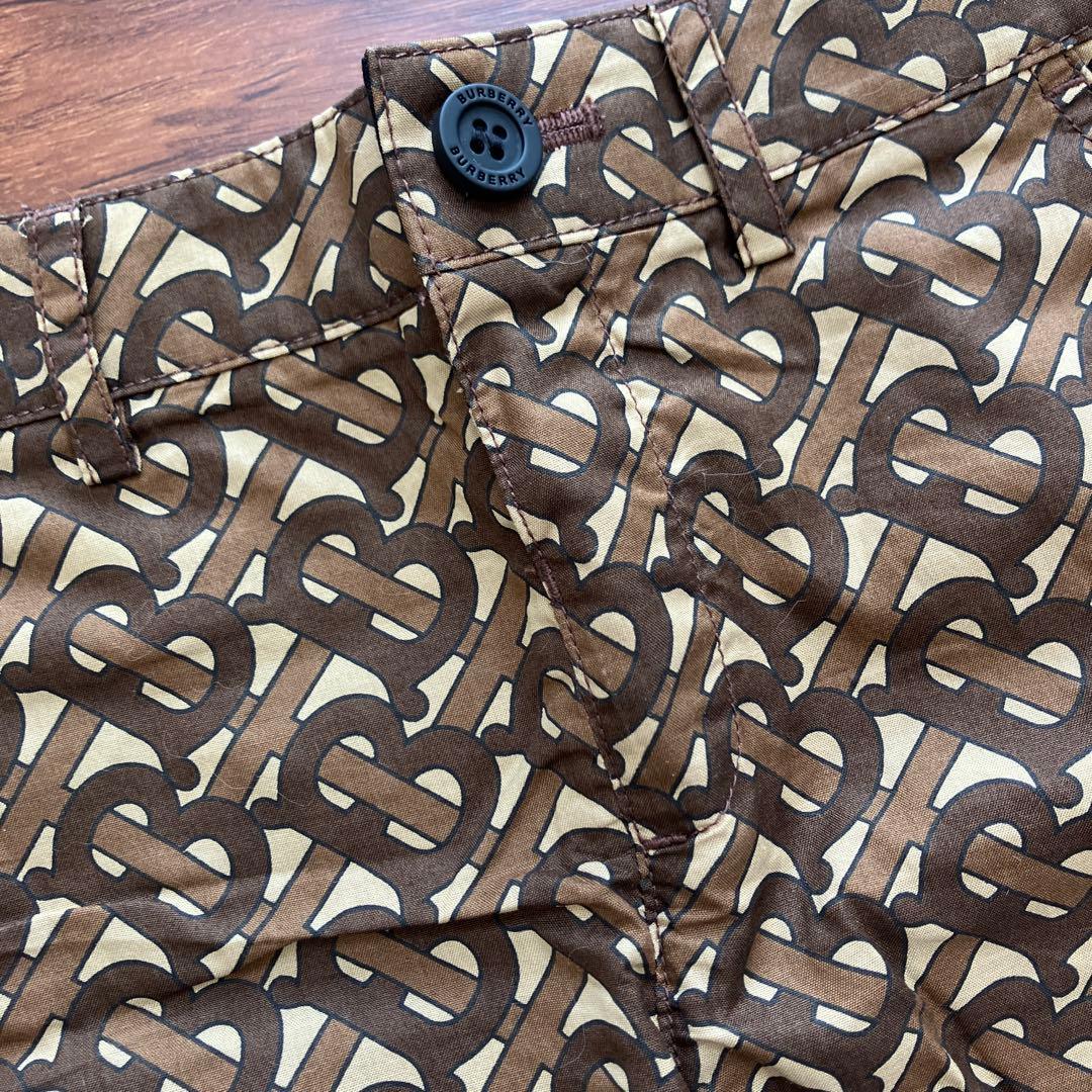 バーバリー　ＴＢ　ショートパンツ　ハーフパンツ
