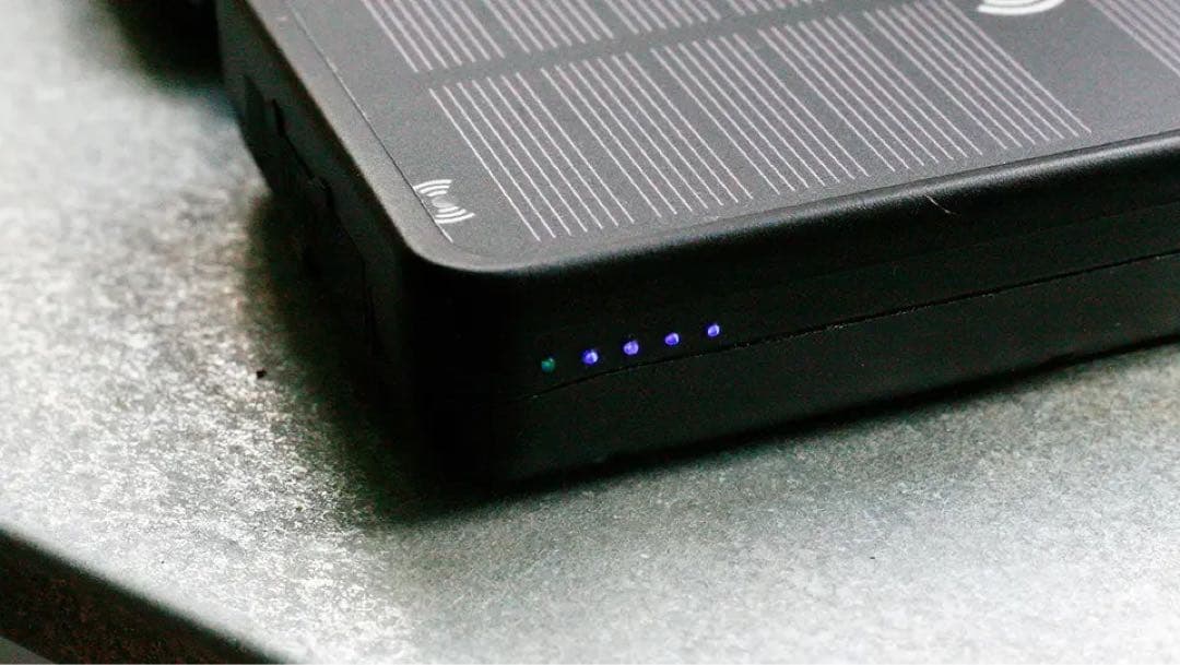 【防災用ソーラーモバイルバッテリー】