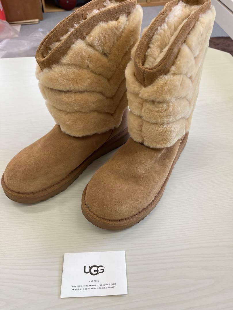 新品未使用 UGG ブーツ サイズ24