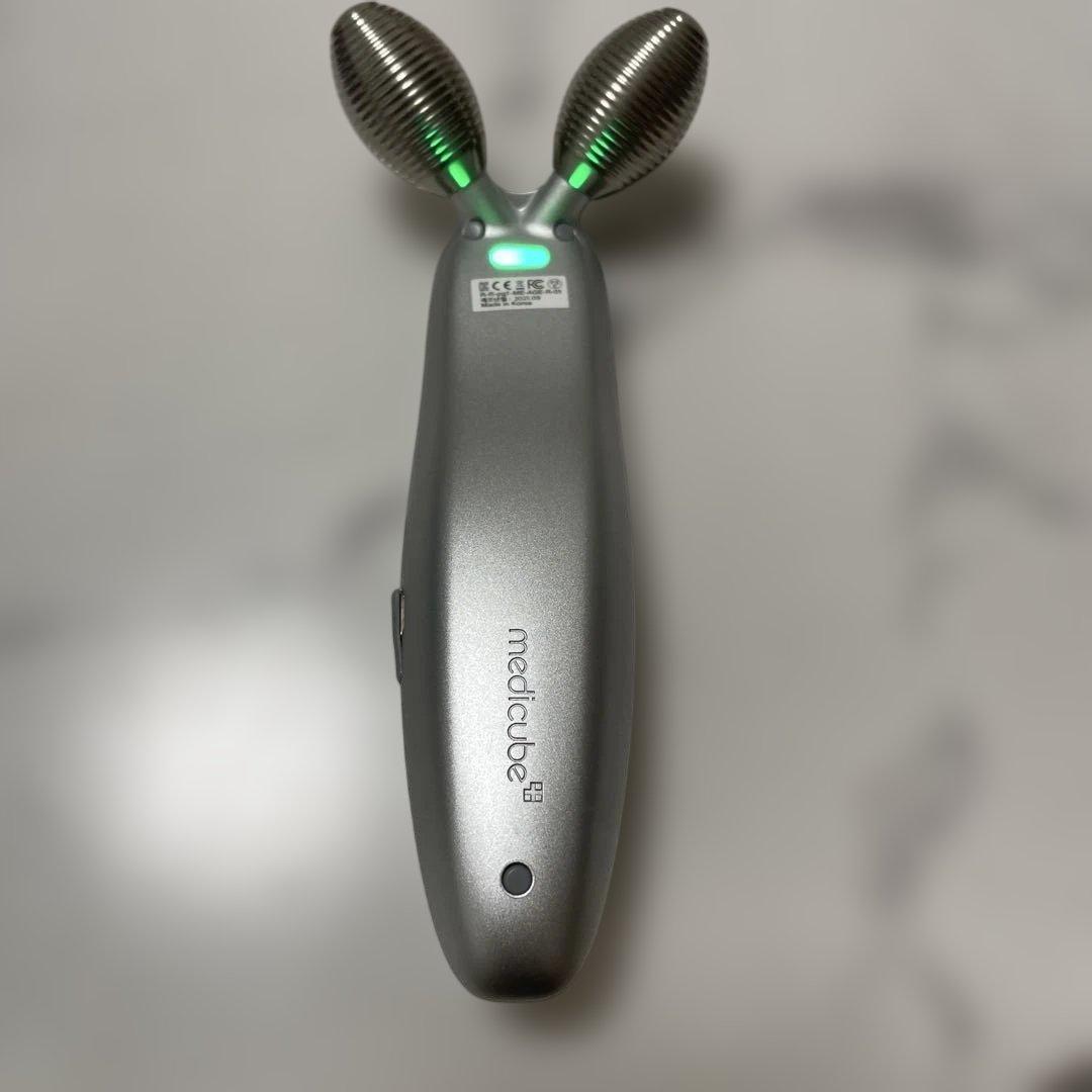メディキューブ EMS美顔器ダーマショットME-AGE-R-01