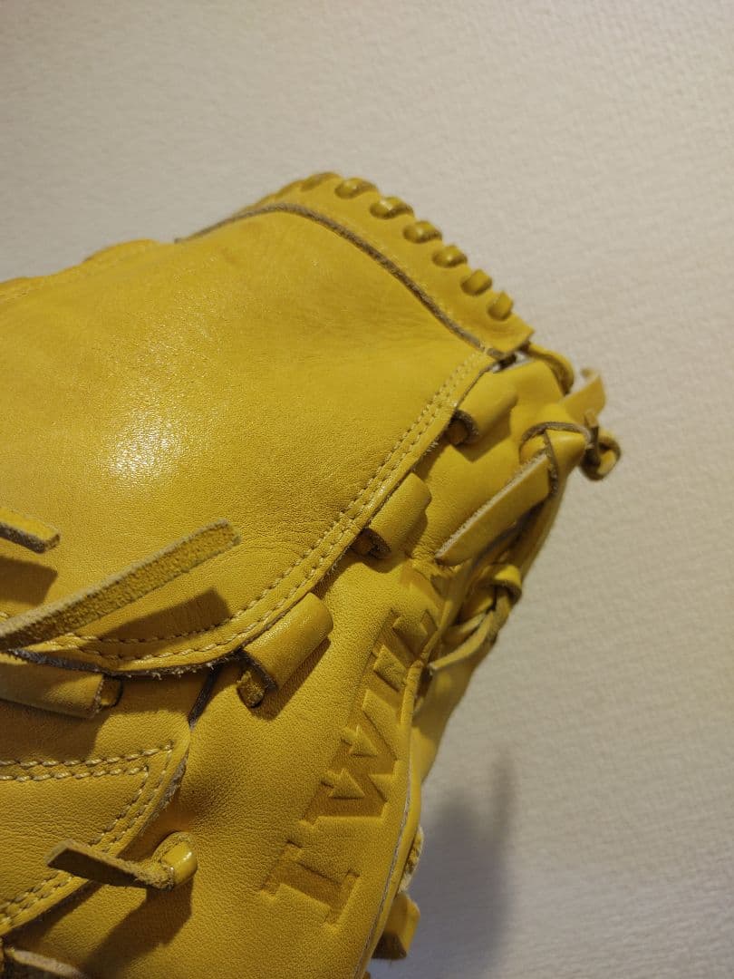 アンダーアーマー　希少　軟式　投手 イエロー　右投げ　指カバー