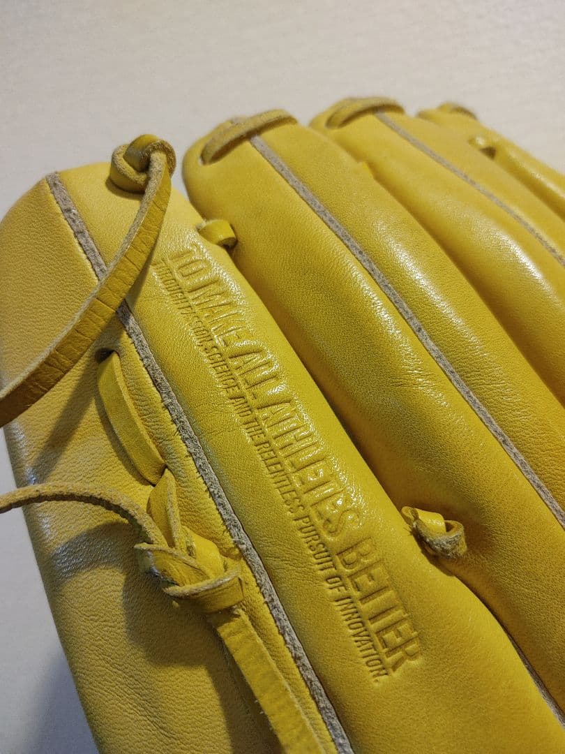 アンダーアーマー　希少　軟式　投手 イエロー　右投げ　指カバー