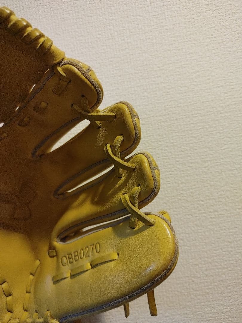 アンダーアーマー　希少　軟式　投手 イエロー　右投げ　指カバー