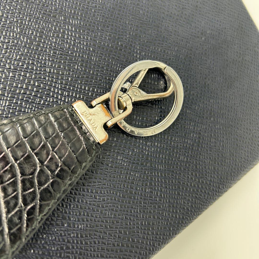 希少モデル　プラダ　キーリング　キーケース　三角ロゴ　クロコ　メンズ　本革