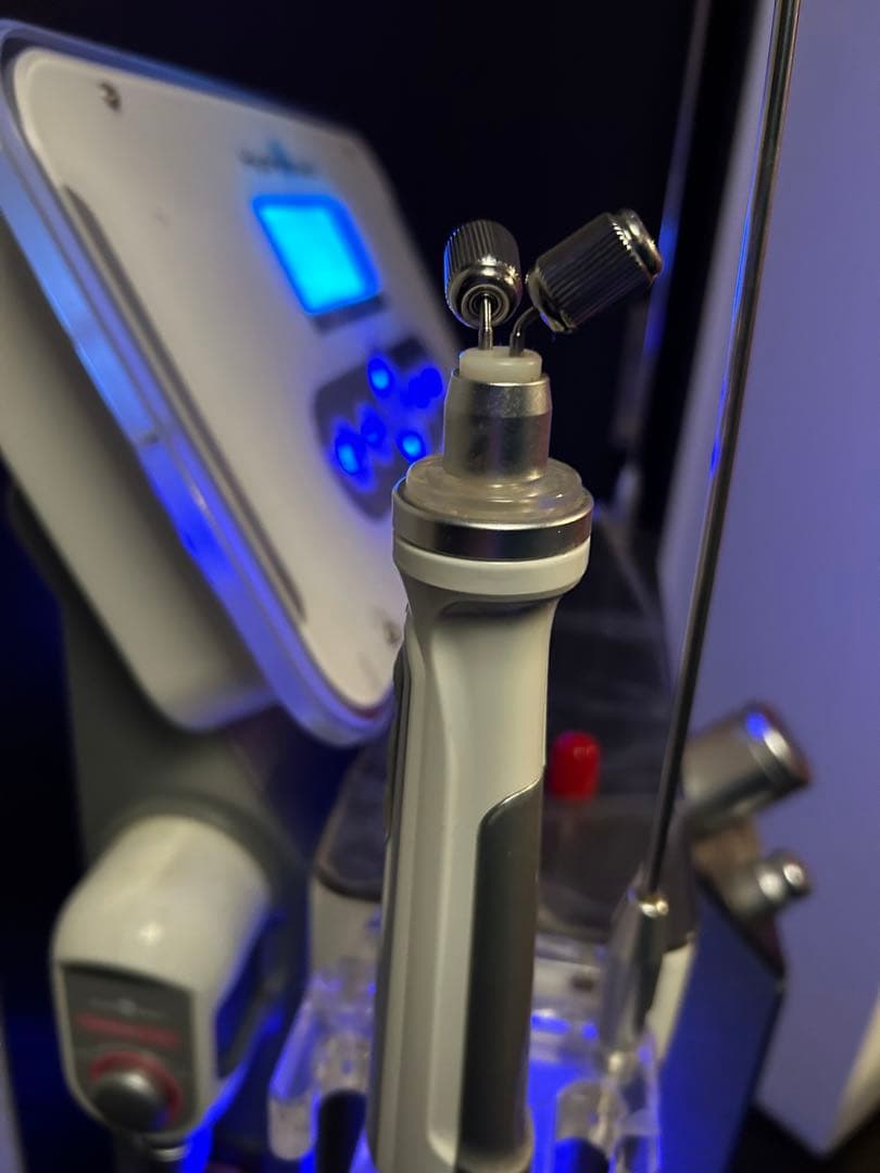 水素フェイシャル　ハイドロインパクト　業務用エステ　毛穴洗浄　　頭皮洗浄