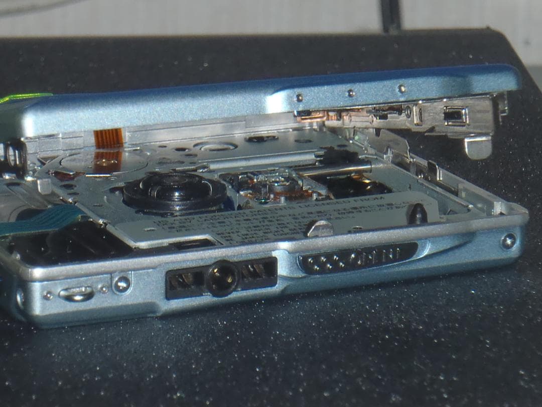 ポータブルMDプレーヤー　ＳＨＡＲＰ ＭＤ－ＳＴ７７ーＡ　動作確認済み