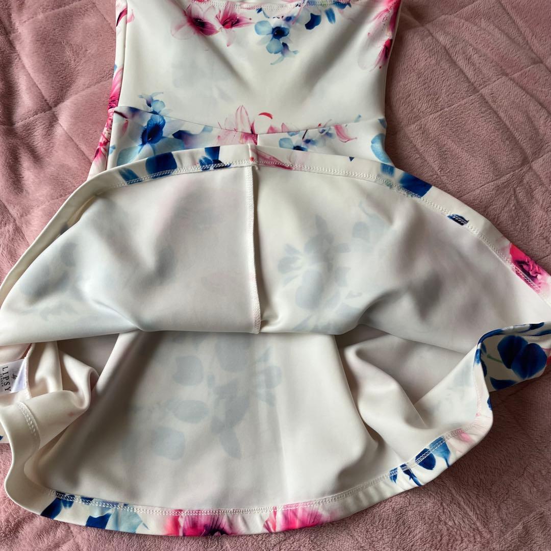 ✨美品✨アリアナグランデAriana Grande×Lipsy ワンピースドレス