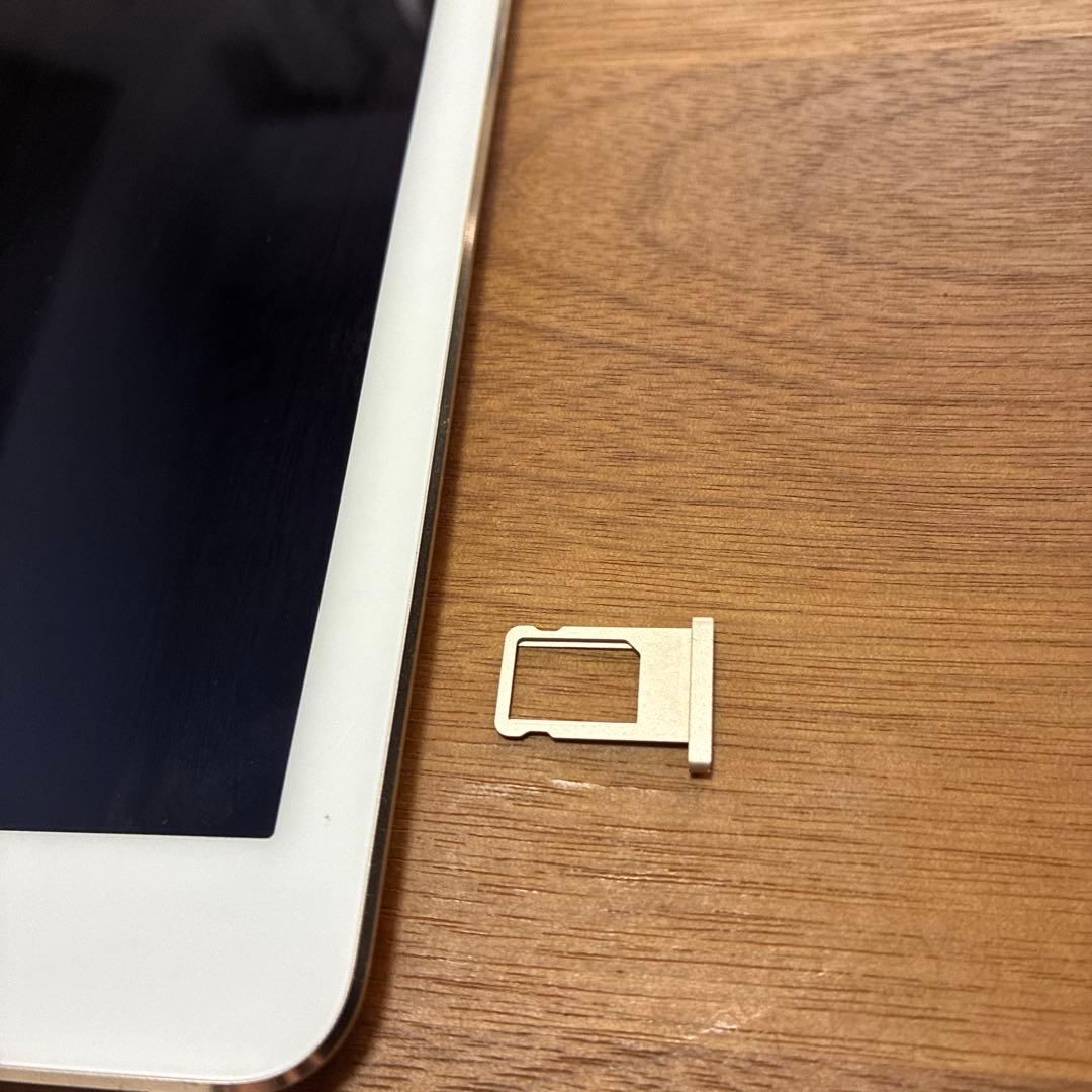 iPad Air 2 128GB MH1G2J [ゴールド]