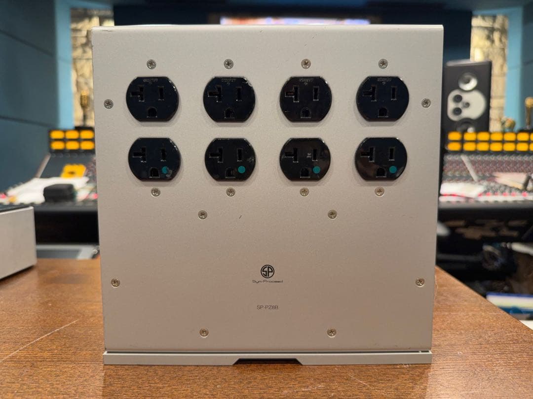 Sym Proceed SP-PZ8B 電源　タップ