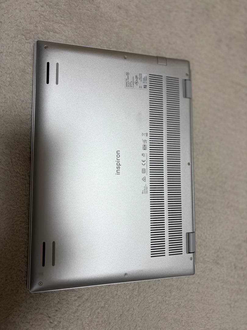 ノートパソコン　Dell Inspiron 13 5330