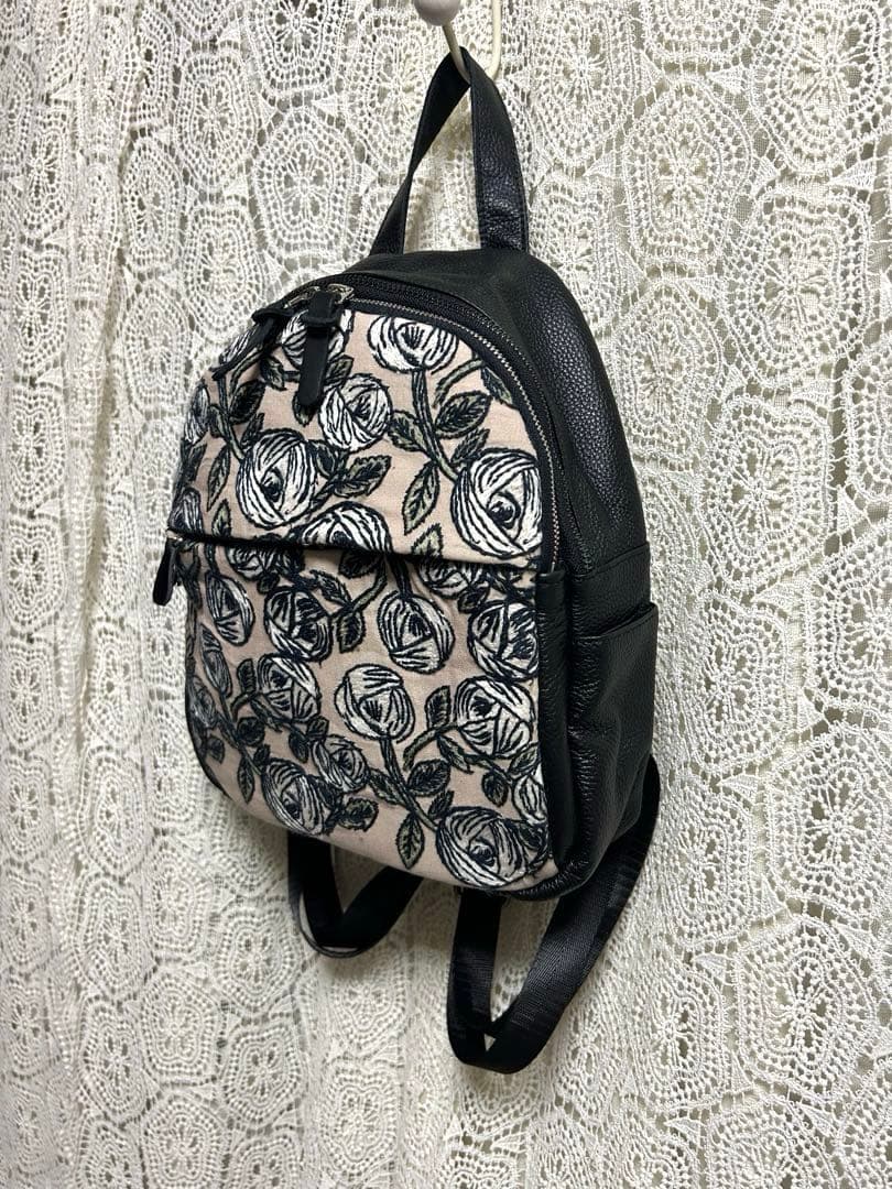 専用　　50909Eミナペルホネンハーフハンドメイド本革リュック rosy