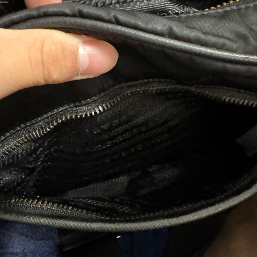 ぱ*イ様 PRADA ブラック ショルダーバッグ