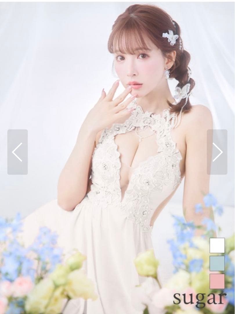 三上悠亜着用　刺繍入りハイネックナイトドレス