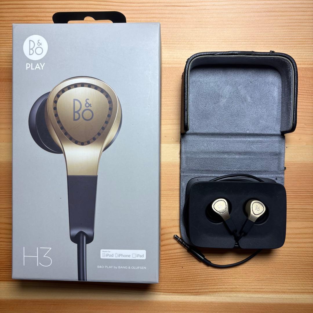 Beoplay H3 Golden Bang and Olufsen イヤホン