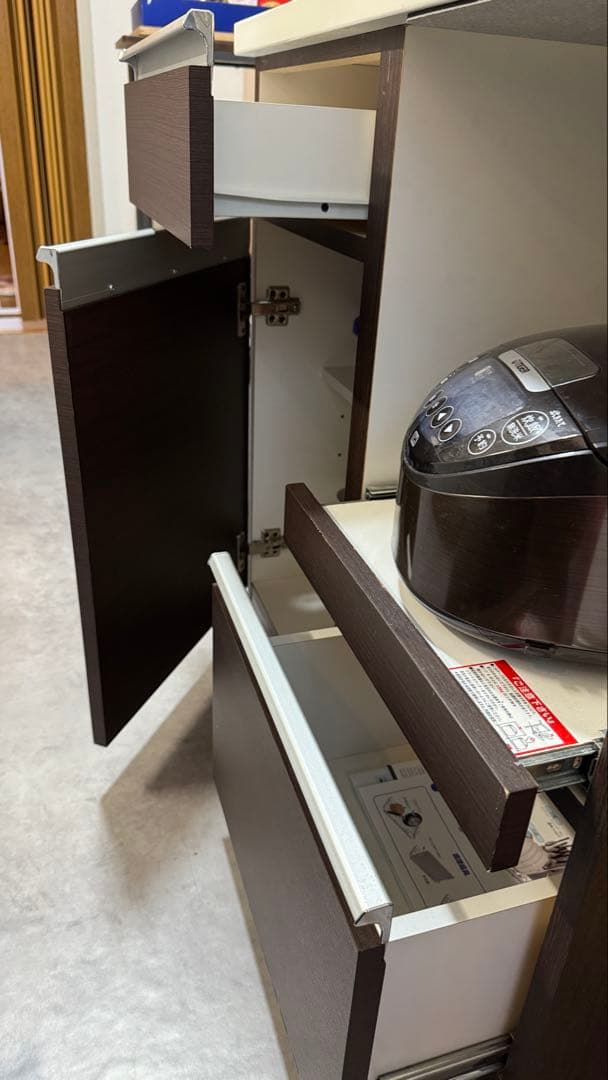 送料のみの値段！ニトリ 食器棚 キッチンボード80