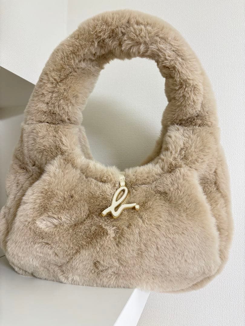 agnes b. ファーバッグ ベージュ 未使用タグ無し