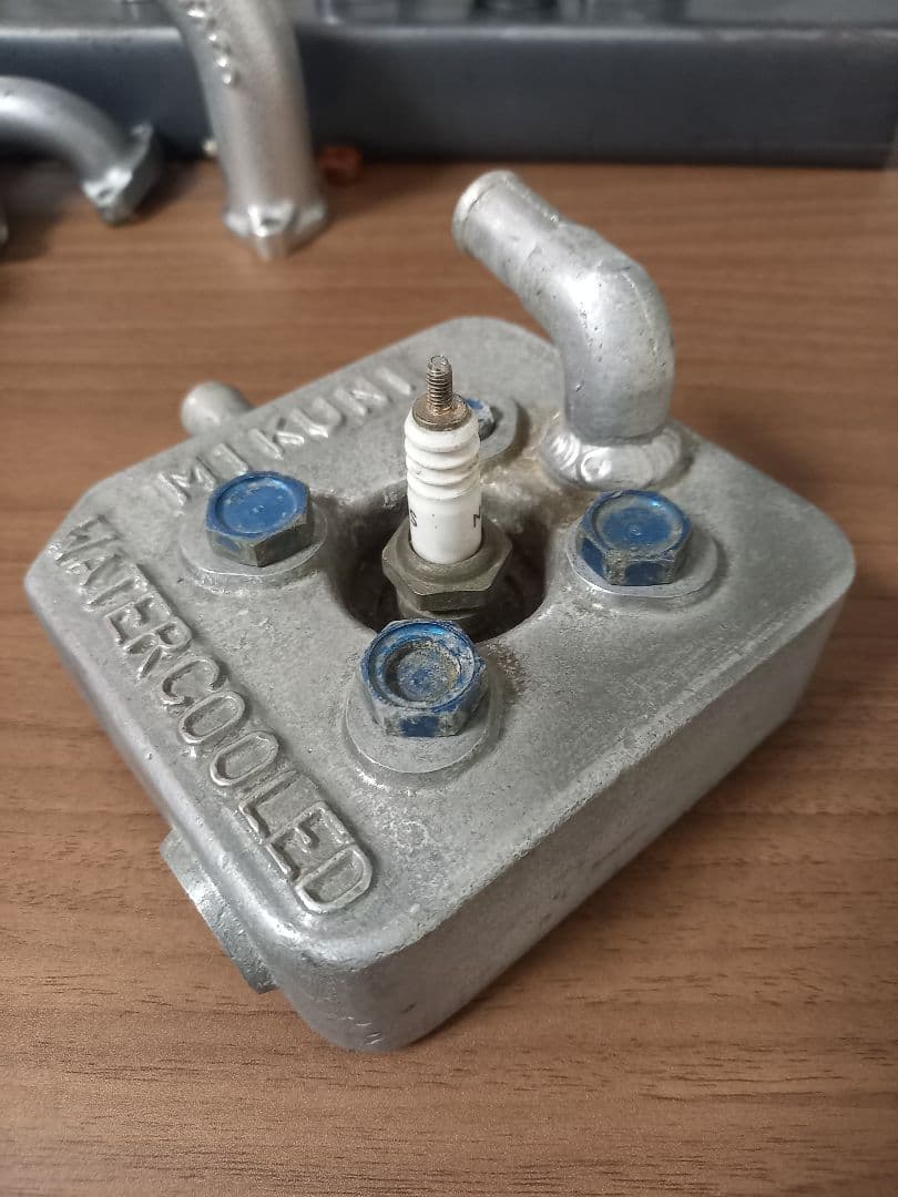 は*や様 当時物　2JAジョグエンジン　ミクニ水冷アルミヘッド