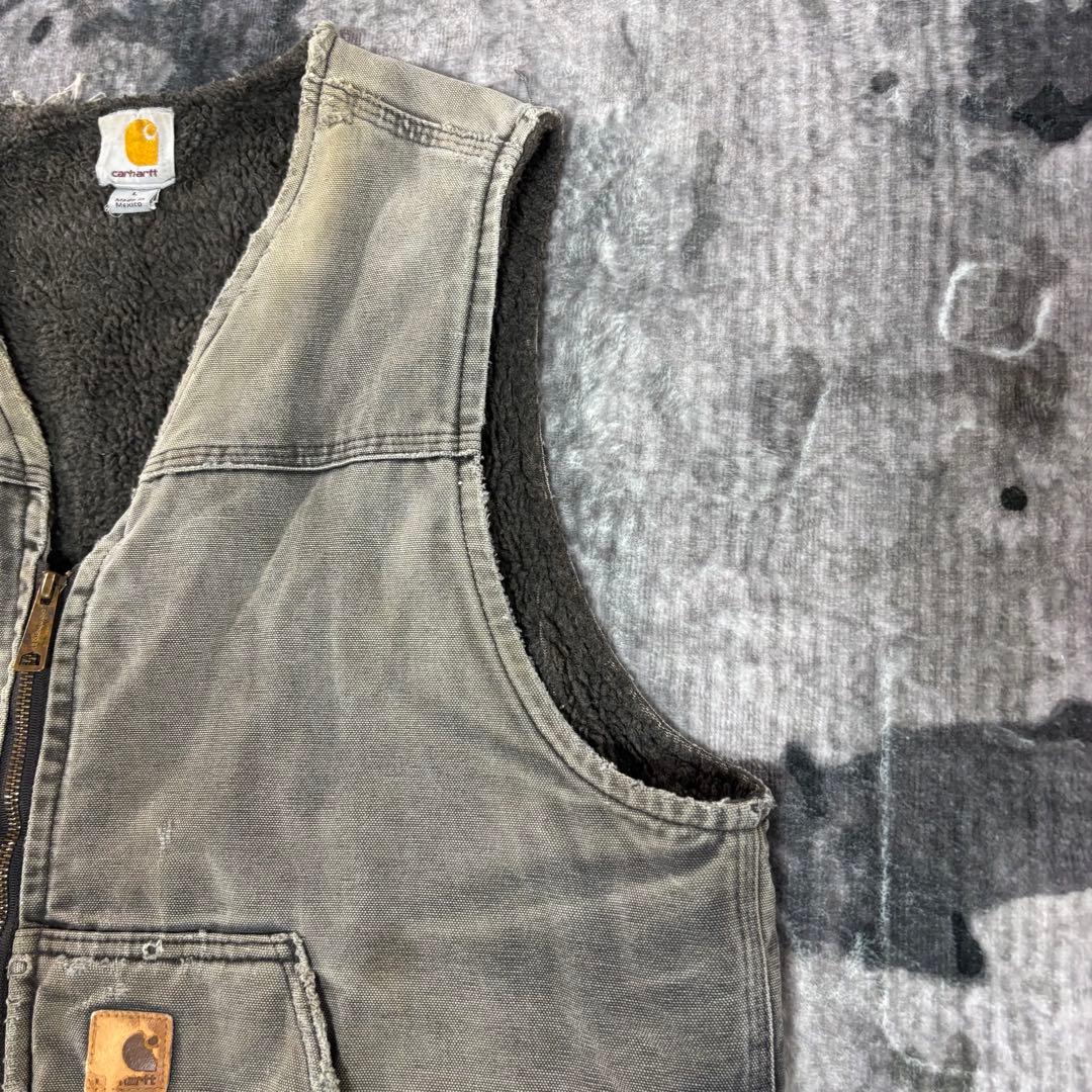 Carhartt ダックベスト V26 ボロ レザータグ 雰囲気抜群 一点物