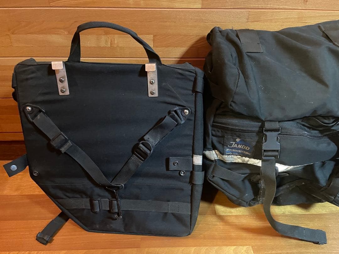 JANDO MOUNTAINEERING パニアバッグ