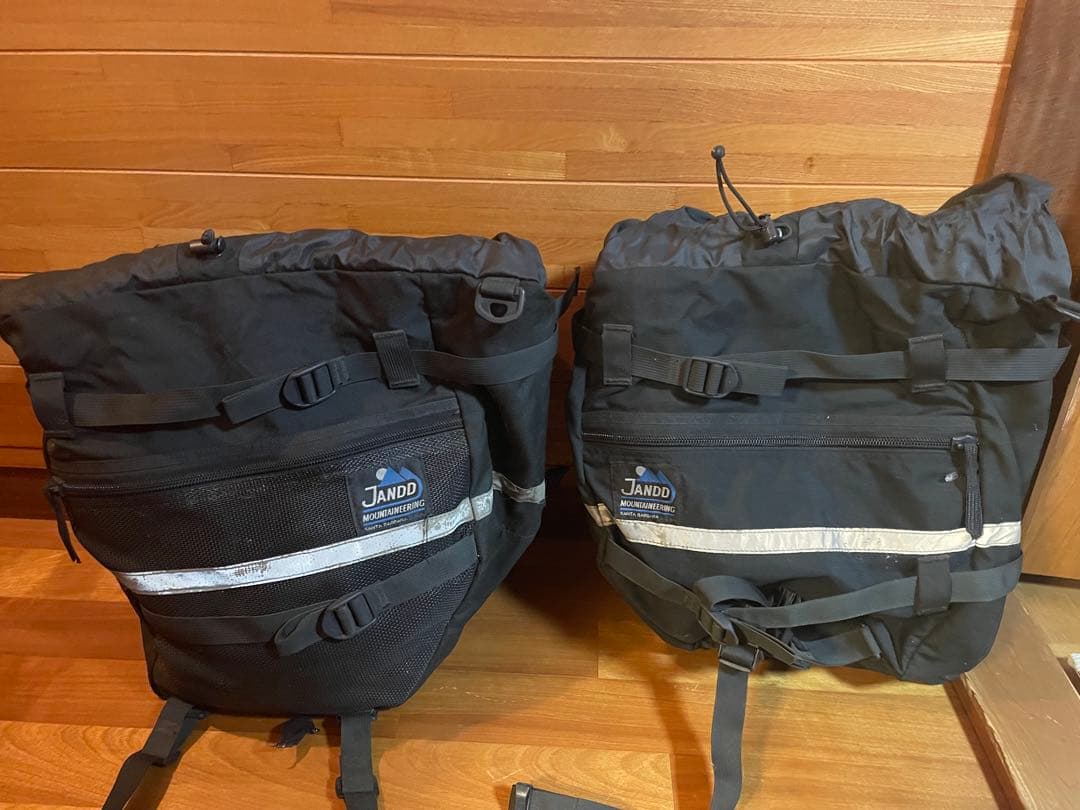 JANDO MOUNTAINEERING パニアバッグ