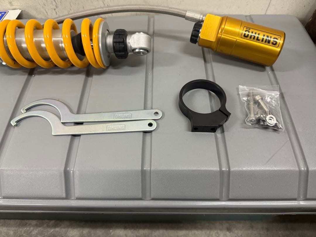 グロム オーリンズ リアショック GROM JC61 JC75 HO611