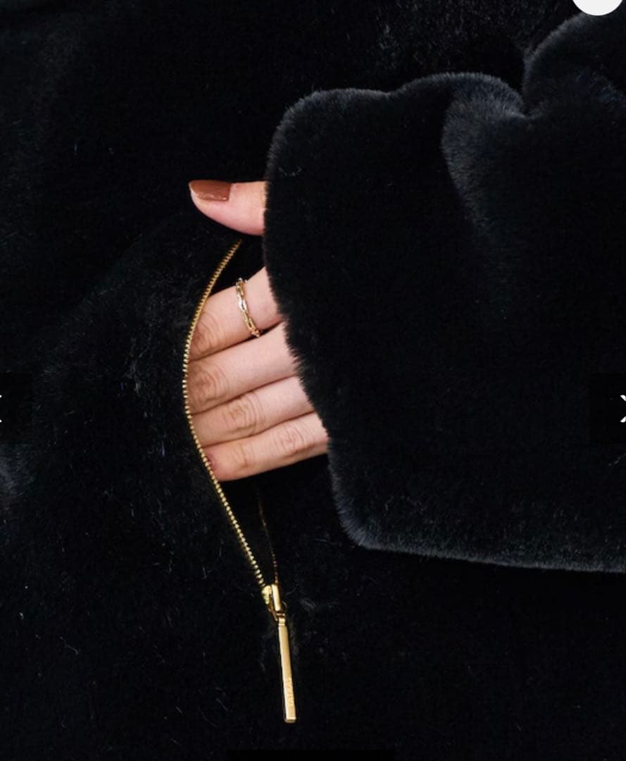 週末限定最終値下げ】TATRAS ILVA別注　ブラック