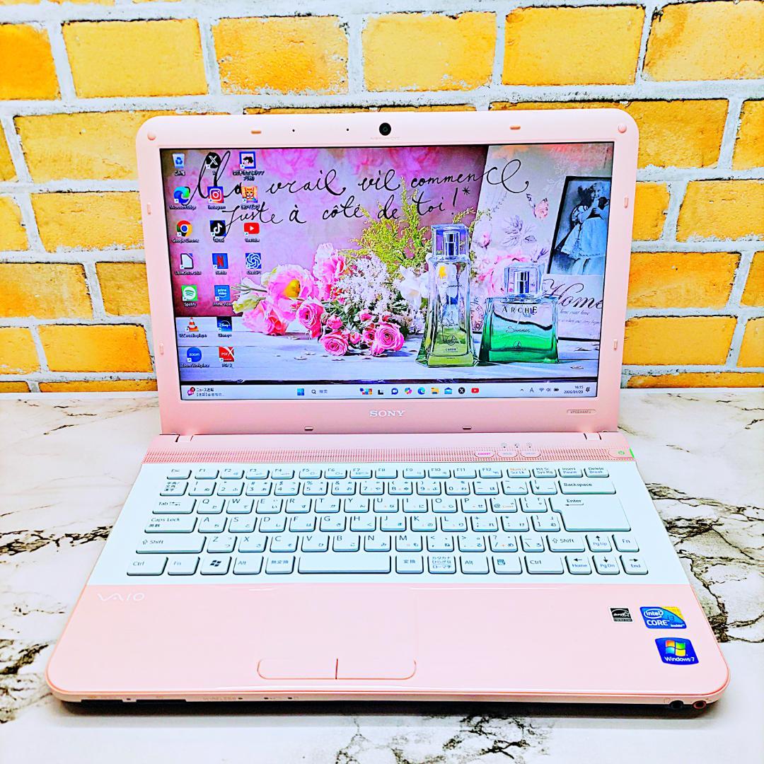 美品❤️レアなミルキーピンクノートパソコン❣️Core-i3☘️爆速SSD✨