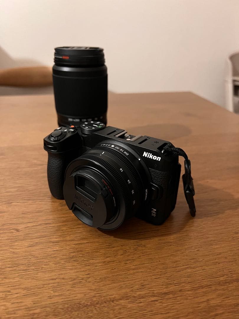 ほぼ新品 Nikon Z30 18-50mm & 50-250mmダブルズーム