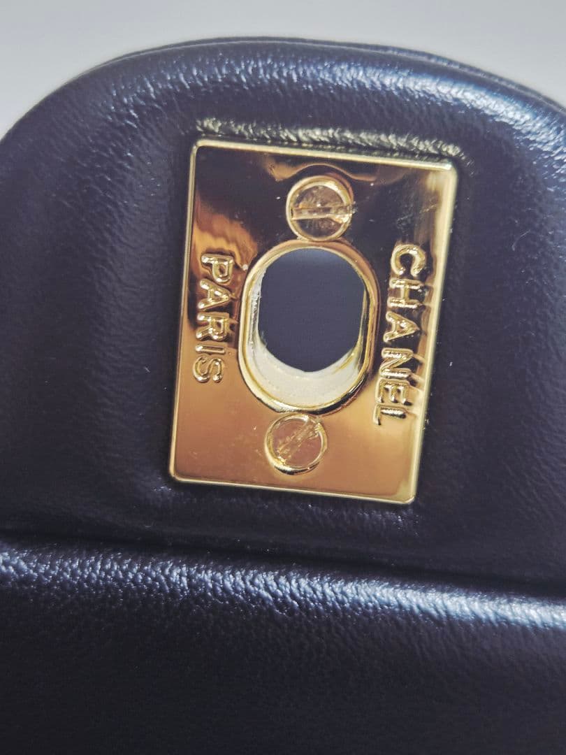 美品✨ レザー ショルダーバッグ ✨ブラック