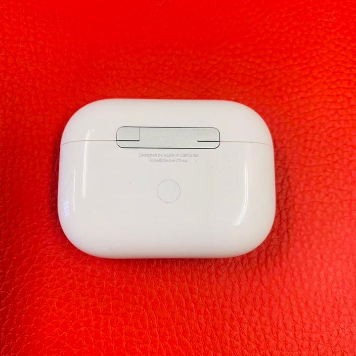 Apple   AirPods pro 充電ケース　airpods   正規品