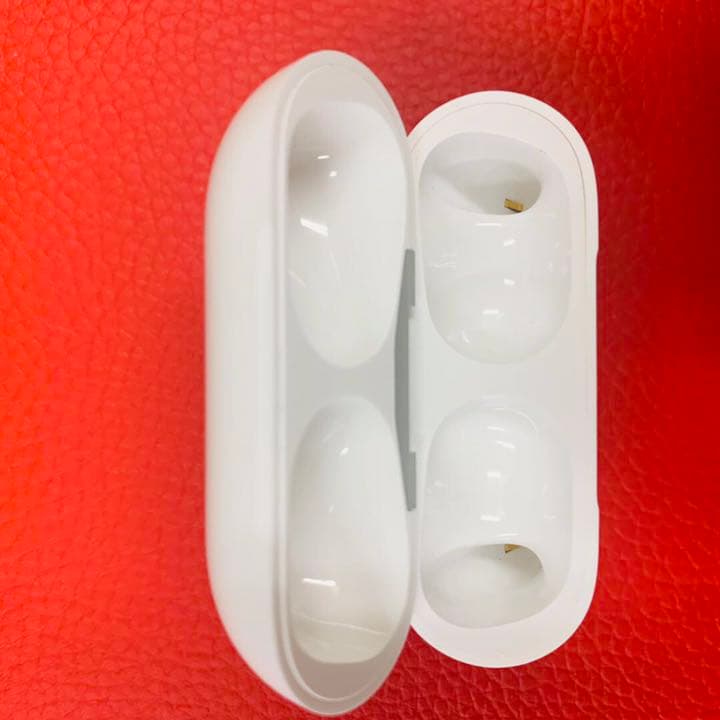 Apple   AirPods pro 充電ケース　airpods   正規品