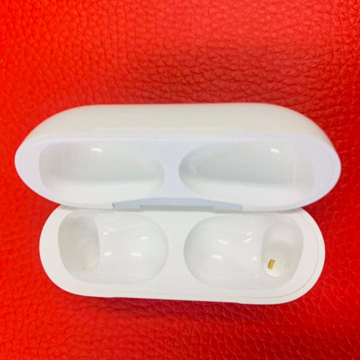Apple   AirPods pro 充電ケース　airpods   正規品