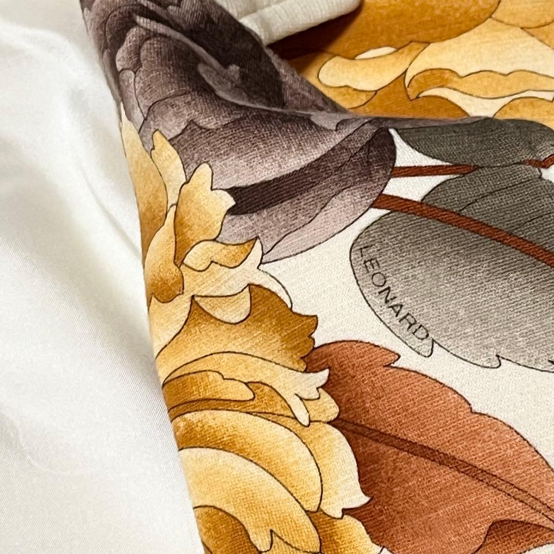 【未使用級】レオナール　ジャケット　花柄　ウール　ストレッチ　Mサイズ