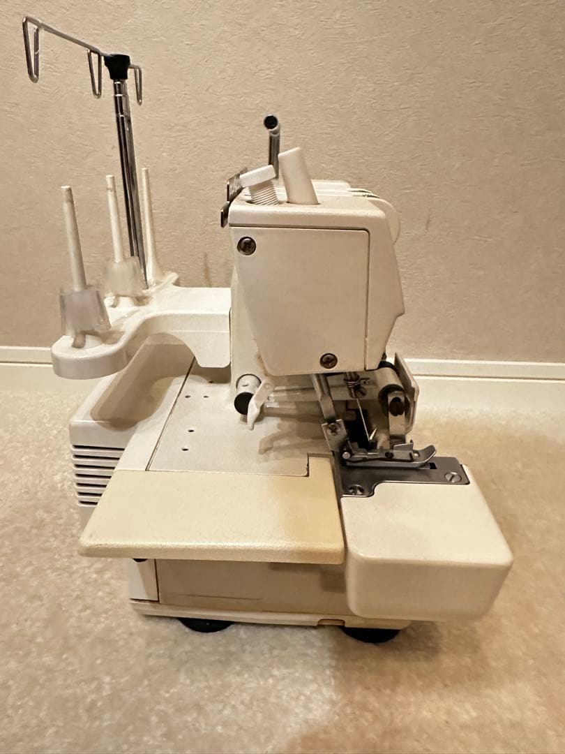 SINGER ミシン 14U831 2本糸 縁かがりミシン シンガー