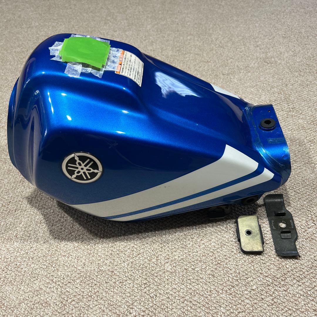 田*周様 TW　純正　ガソリン　タンク　ブルー　ホワイトストライプ　凹み無し　コ